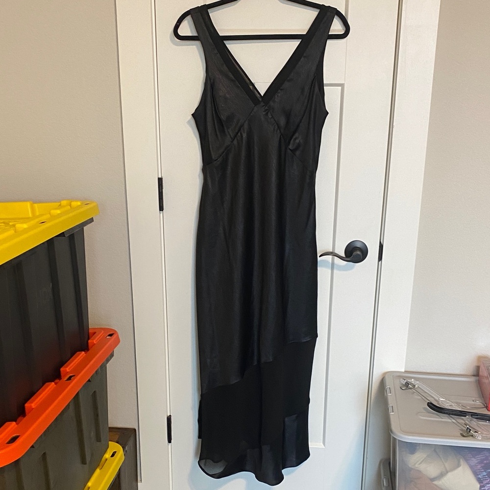 DKNY Elegant Black V-Neck Maxi Dress Size 10